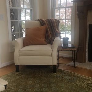 Meet your Posher, Nessa